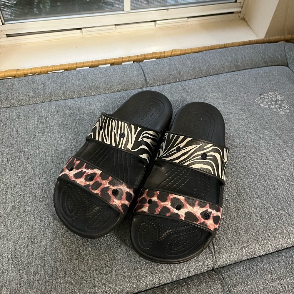Crocs Animal Remix Slides W 7/M 5 Zebra Leopard Print Sandals
